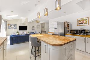 Photo 23- click for photo gallery